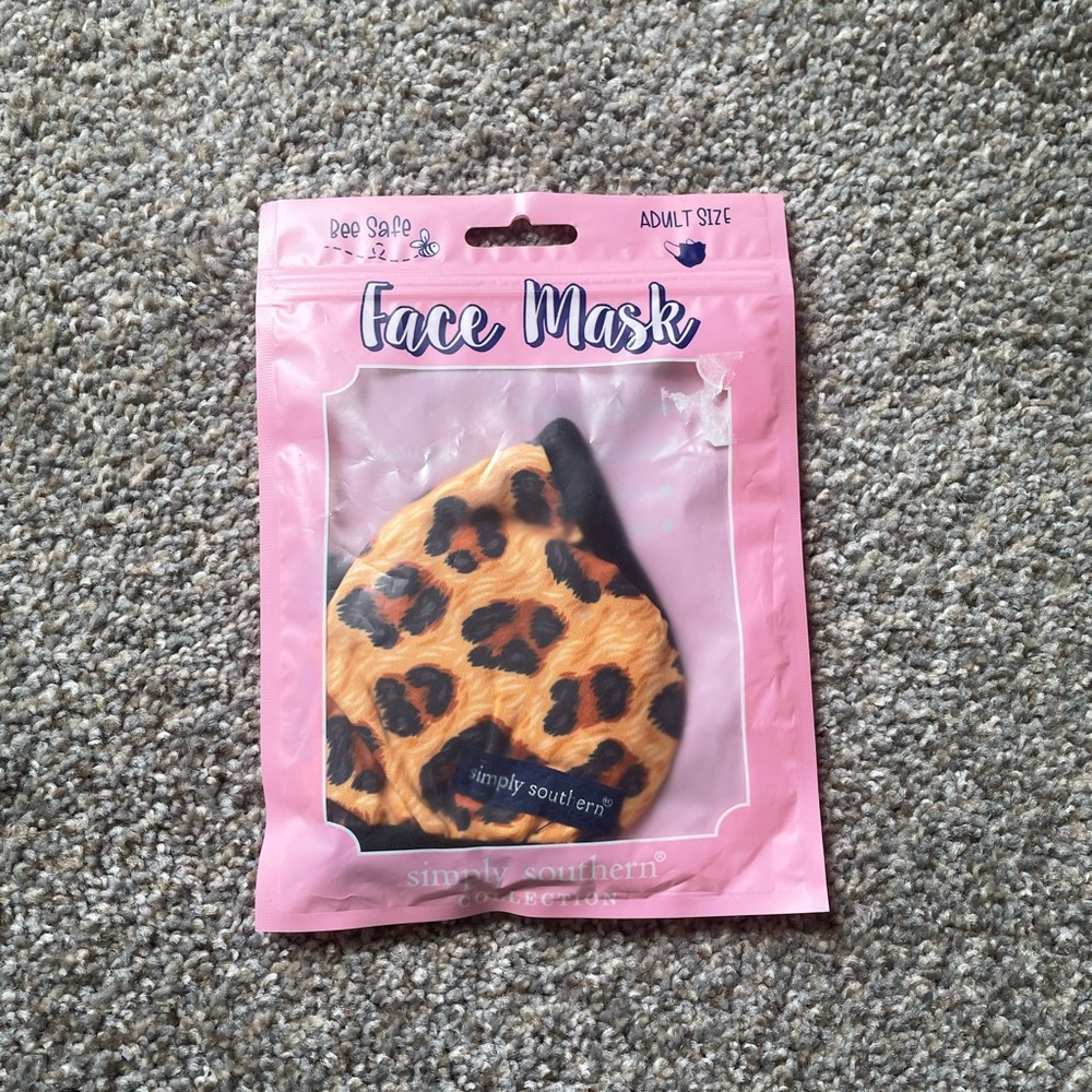 🌺5/$15!!!! NWT simply southern face mask, animal print